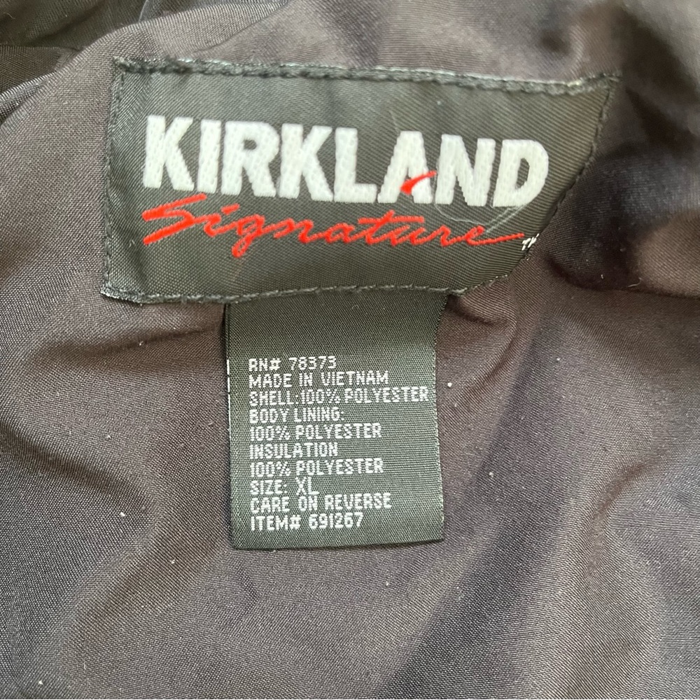 Black Kirkland signature zip up vest with pockets - Picture 3 of 4